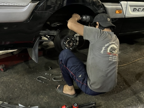Chuyên sửa chữa gầm xe 