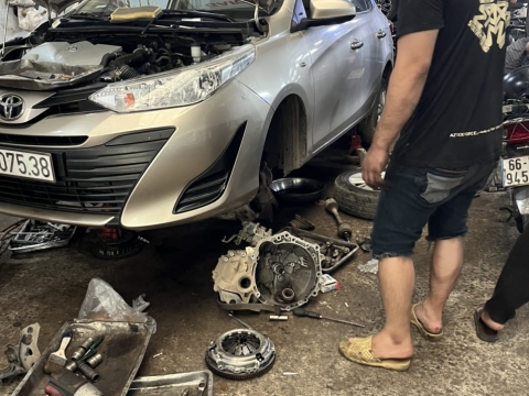 Chuyên sửa chữa gầm xe 