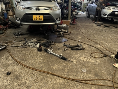 Chuyên sửa chữa gầm xe 