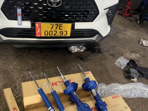 Kiểm tra thướt lái , rotin cho xe Inova
