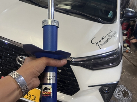 Xe kiểm tra gầm Rotin , thuót láy,bố li hợp,bố thắng,vớt đĩa thắng . .v . .v..