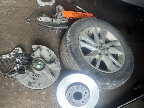 Xe kiểm tra gầm Rotin , thuót láy,bố li hợp,bố thắng,vớt đĩa thắng . .v . .v..