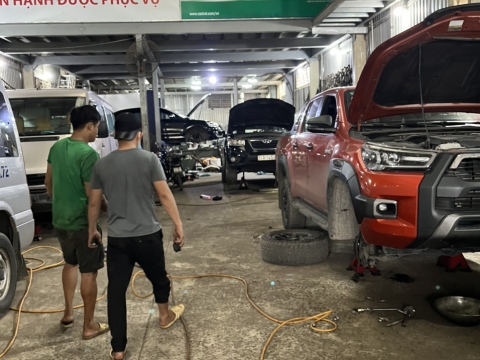 Nâng cấp phuộc cho xế yêu êm ái