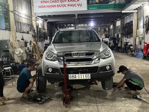Nâng cấp phuộc cho xế yêu êm ái