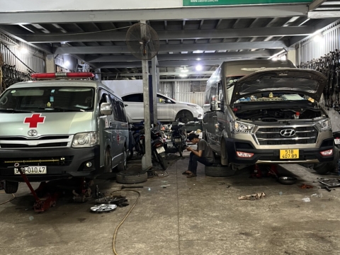 sửa xe ô tô 