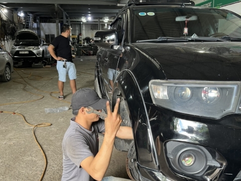 sửa xe ô tô 