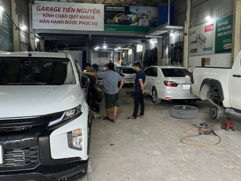 sửa xe ô tô 