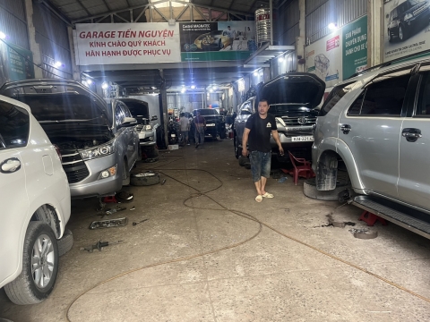 Xe kiểm tra gầm Rotin , thuót láy,bố li hợp,bố thắng,vớt đĩa thắng . .v . .v..